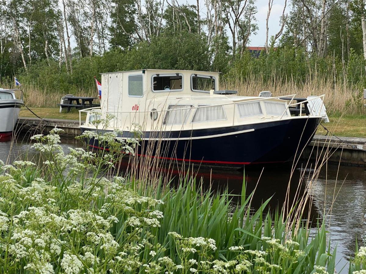 Boat Ella - Kamperen Op Het Water -Niet Om Mee Te Varen -Read Host Profile-Lees Hostprofiel Jutrijp Kültér fotó
